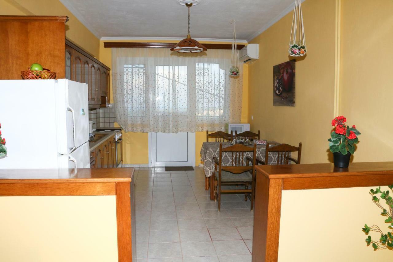 פלקאס Nikolas View House מראה חיצוני תמונה